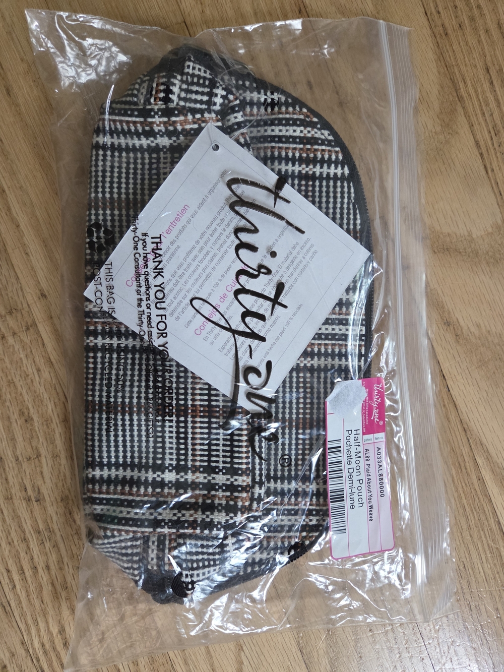 Thirty-one Half Moon Pouch Plaid About You Weave